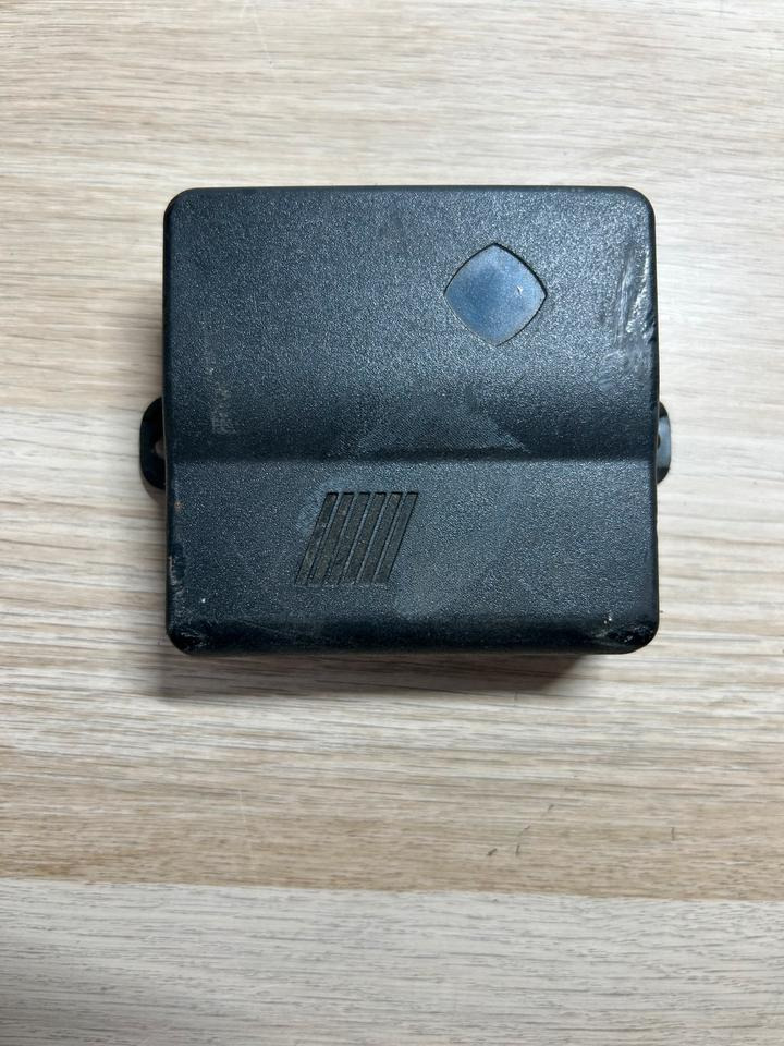 DAF XF Electric System Steuergerät JM1123DXC - Rezervni deli: slika 4 DAF XF Electric System Steuergerät JM1123DXC - Rezervni deli: slika 4