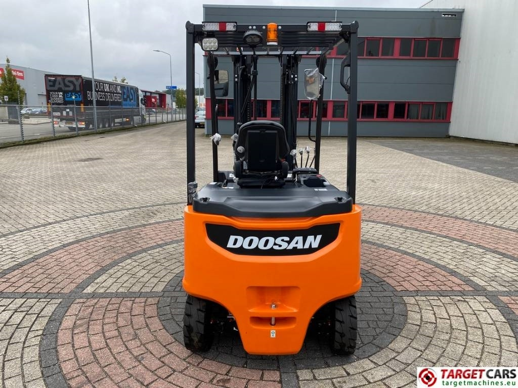 Doosan B35X-7 Plus Electric Forklift 3.5T Triplex-482cm - Električni viličar: slika 5 Doosan B35X-7 Plus Electric Forklift 3.5T Triplex-482cm - Električni viličar: slika 5