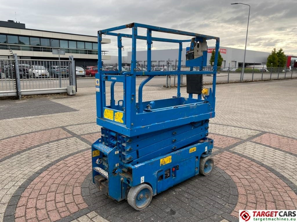 Genie GS-1932 Electric Scissor Work Lift 779cm - Škarjasta dvižna ploščad: slika 3 Genie GS-1932 Electric Scissor Work Lift 779cm - Škarjasta dvižna ploščad: slika 3