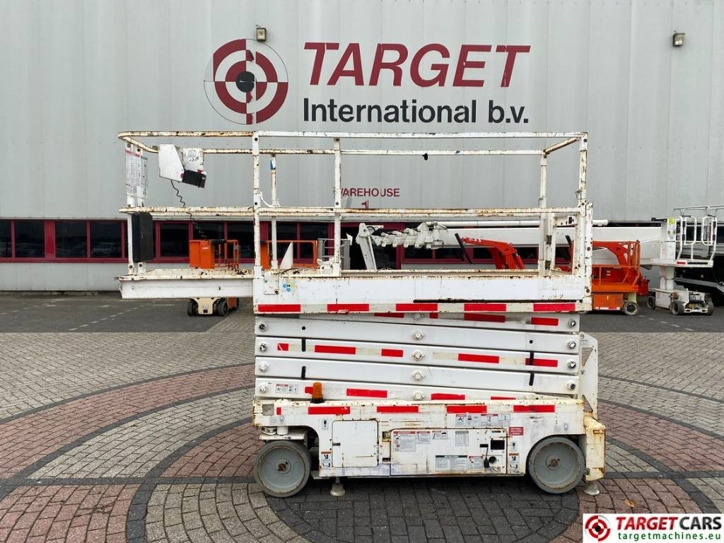 Genie GS-3232 Electric Scissor Work Lift 1175cm - Škarjasta dvižna ploščad: slika 5 Genie GS-3232 Electric Scissor Work Lift 1175cm - Škarjasta dvižna ploščad: slika 5