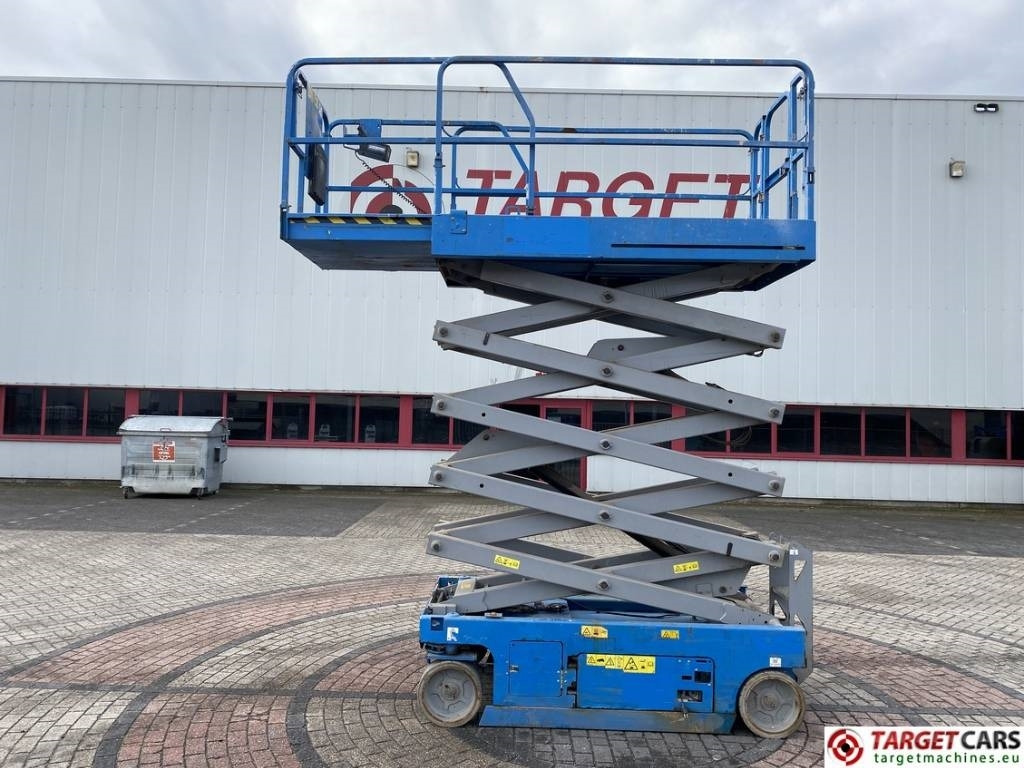 Genie GS-3246 Electric Scissor Work Lift 1175cm - Škarjasta dvižna ploščad: slika 5 Genie GS-3246 Electric Scissor Work Lift 1175cm - Škarjasta dvižna ploščad: slika 5