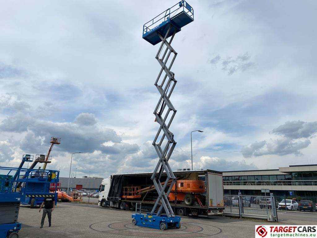 Genie GS-4655 Electric E-Drive Scissor Work Lift 1595cm  lizing Genie GS-4655 Electric E-Drive Scissor Work Lift 1595cm: slika 7