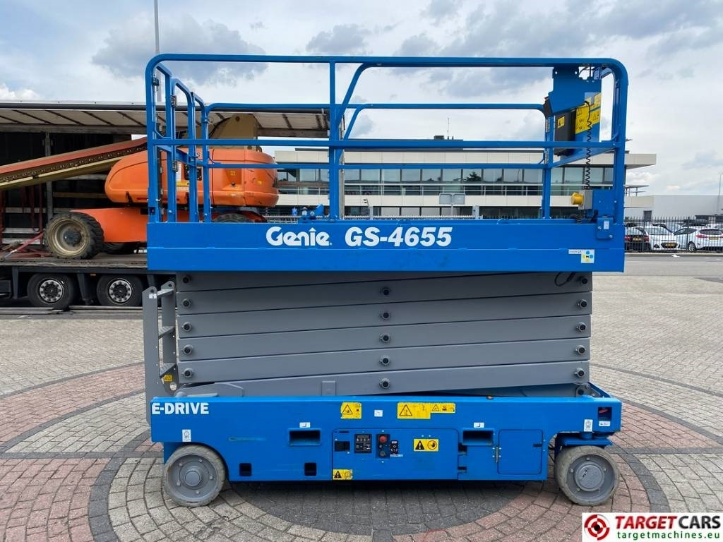 Genie GS-4655 Electric E-Drive Scissor Work Lift 1595cm  lizing Genie GS-4655 Electric E-Drive Scissor Work Lift 1595cm: slika 47