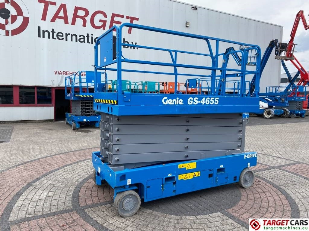 Genie GS-4655 Electric E-Drive Scissor Work Lift 1595cm - Škarjasta dvižna ploščad: slika 1 Genie GS-4655 Electric E-Drive Scissor Work Lift 1595cm - Škarjasta dvižna ploščad: slika 1