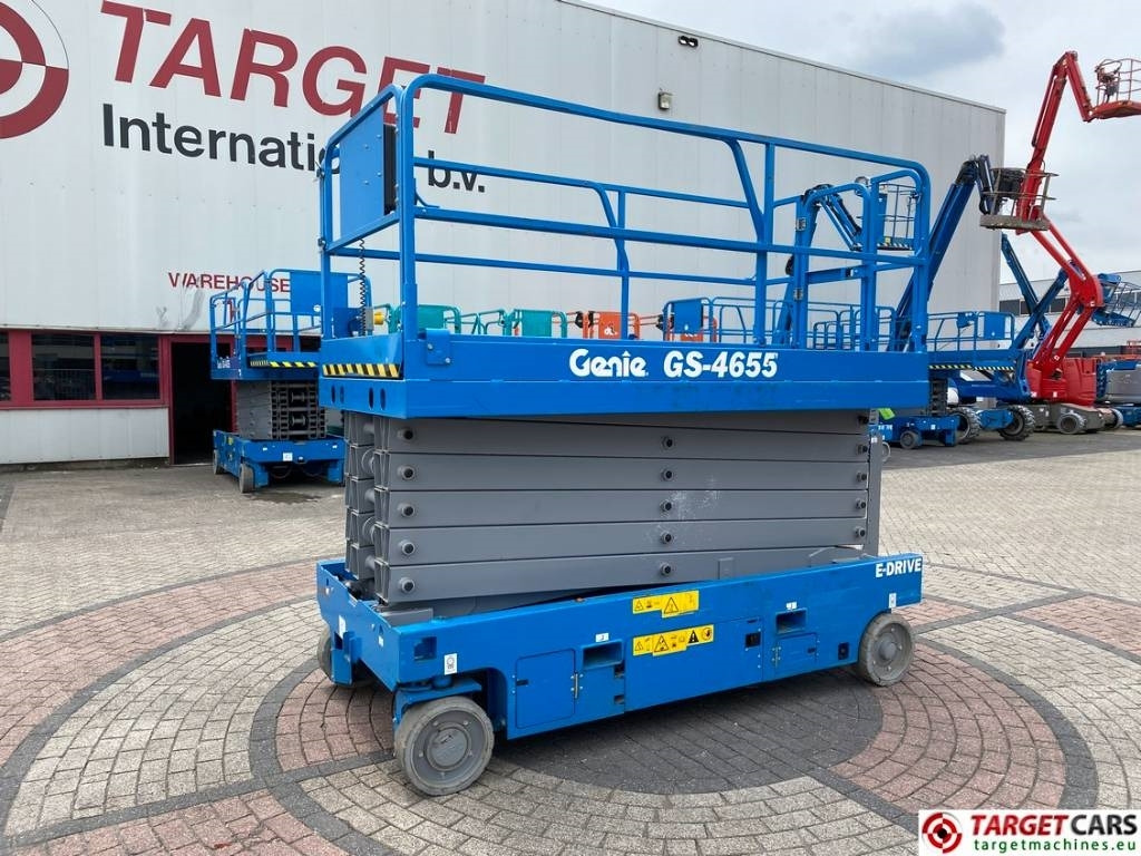 Genie GS-4655 Electric E-Drive Scissor Work Lift 1595cm - Škarjasta dvižna ploščad: slika 1 Genie GS-4655 Electric E-Drive Scissor Work Lift 1595cm - Škarjasta dvižna ploščad: slika 1