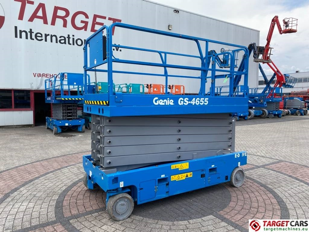 Genie GS-4655 Electric GS4655 Scissor Work Lift 1595cm - Škarjasta dvižna ploščad: slika 1 Genie GS-4655 Electric GS4655 Scissor Work Lift 1595cm - Škarjasta dvižna ploščad: slika 1