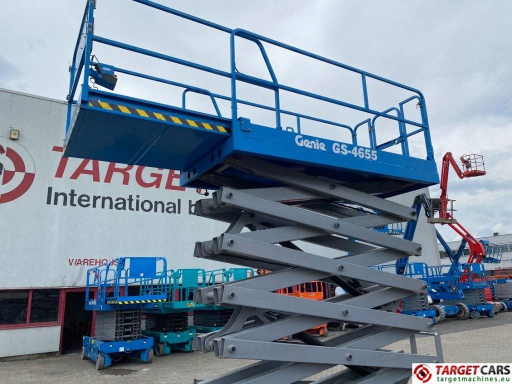 Škarjasta dvižna ploščad Genie GS-4655 Electric GS4655 Scissor Work Lift 1595cm: slika 34