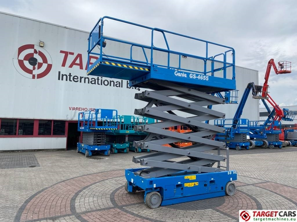Škarjasta dvižna ploščad Genie GS-4655 Electric GS4655 Scissor Work Lift 1595cm: slika 33