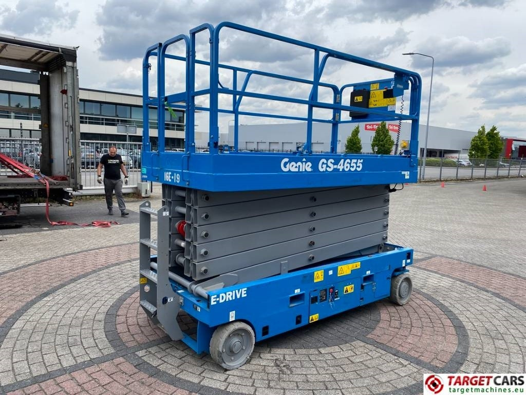 Genie GS-4655 Electric GS4655 Scissor Work Lift 1595cm - Škarjasta dvižna ploščad: slika 3 Genie GS-4655 Electric GS4655 Scissor Work Lift 1595cm - Škarjasta dvižna ploščad: slika 3