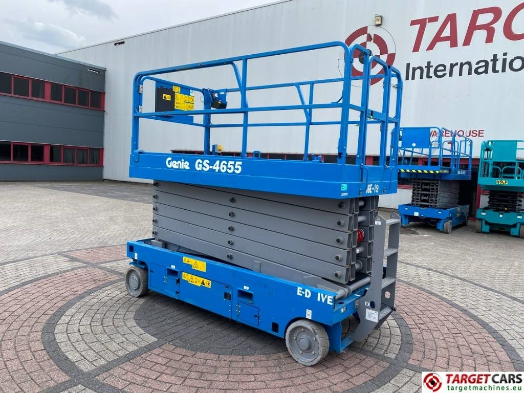 Genie GS-4655 Electric GS4655 Scissor Work Lift 1595cm - Škarjasta dvižna ploščad: slika 4 Genie GS-4655 Electric GS4655 Scissor Work Lift 1595cm - Škarjasta dvižna ploščad: slika 4