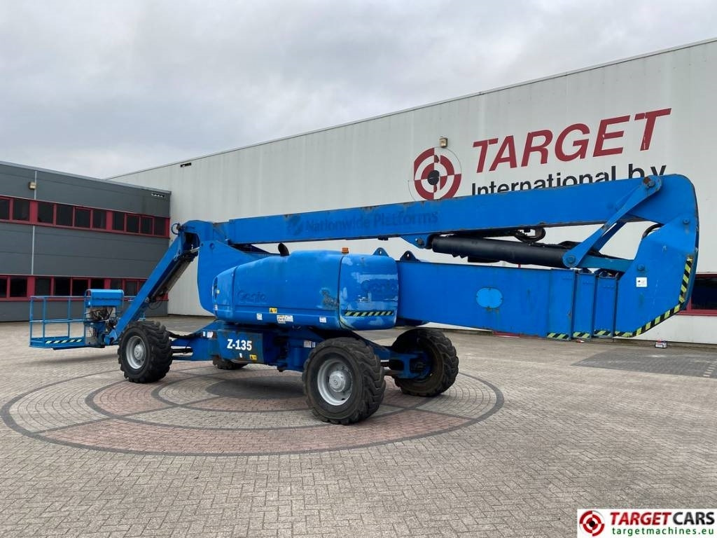 Genie Z-135/70 Articulated 4x4x4 Diesel Boom Lift 4315cm - Zglobna dvižna ploščad: slika 4 Genie Z-135/70 Articulated 4x4x4 Diesel Boom Lift 4315cm - Zglobna dvižna ploščad: slika 4