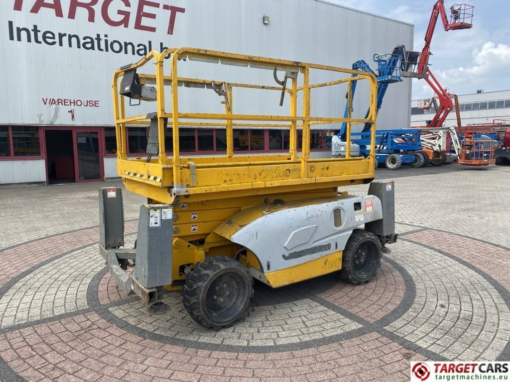 Haulotte Compact 10DX Diesel 4x4 Scissor 1015cm DEFECT - Škarjasta dvižna ploščad: slika 1 Haulotte Compact 10DX Diesel 4x4 Scissor 1015cm DEFECT - Škarjasta dvižna ploščad: slika 1