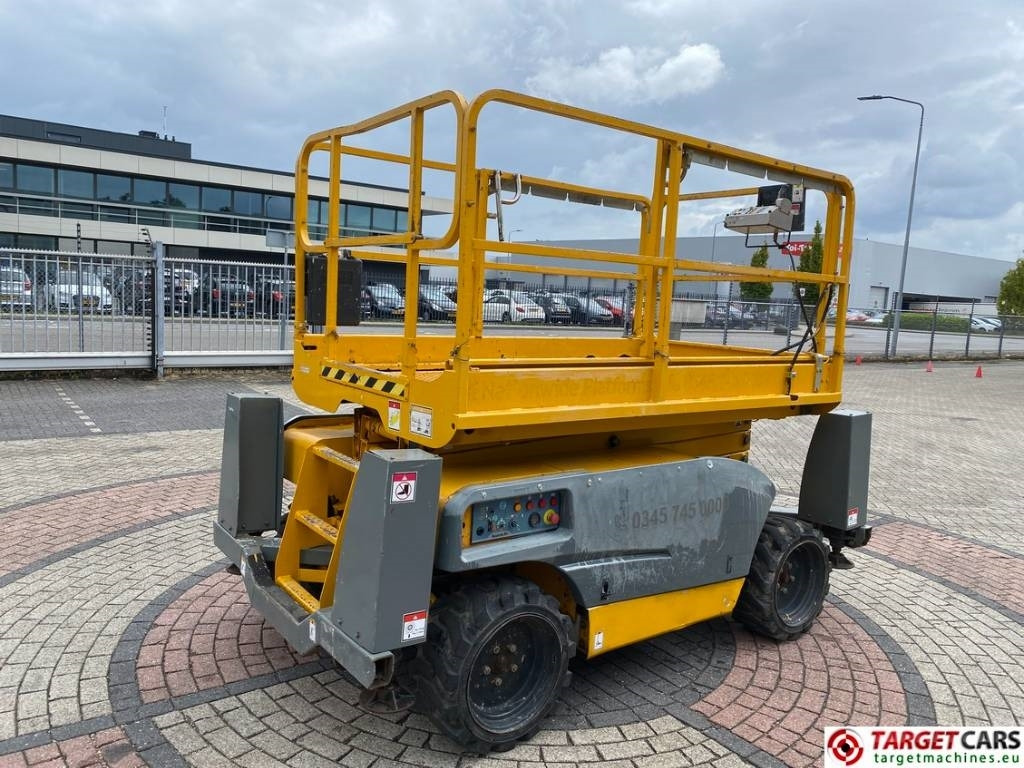 Haulotte Compact 10DX Diesel 4x4 Scissor Work Lift 1015cm - Škarjasta dvižna ploščad: slika 3 Haulotte Compact 10DX Diesel 4x4 Scissor Work Lift 1015cm - Škarjasta dvižna ploščad: slika 3