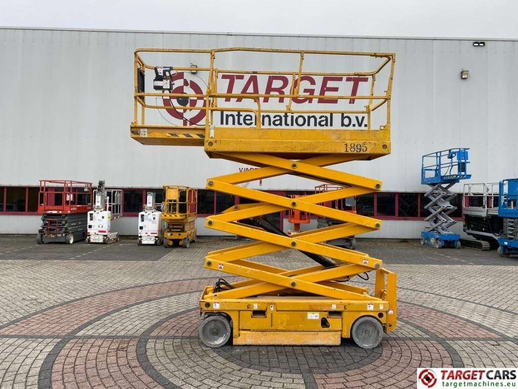 Haulotte Compact 10N Electric Scissor Work Lift 1000cm - Škarjasta dvižna ploščad: slika 5 Haulotte Compact 10N Electric Scissor Work Lift 1000cm - Škarjasta dvižna ploščad: slika 5