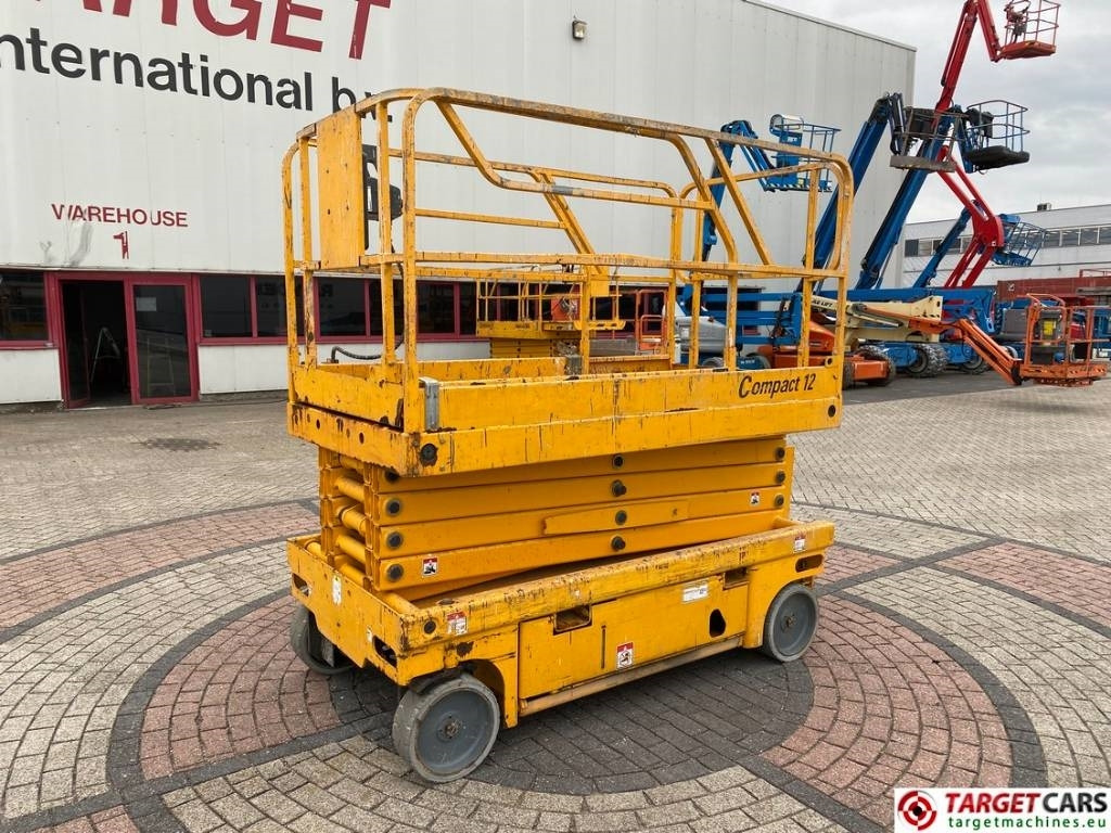 Haulotte Compact 12 Electric Scissor Work Lift 1200cm - Škarjasta dvižna ploščad: slika 1 Haulotte Compact 12 Electric Scissor Work Lift 1200cm - Škarjasta dvižna ploščad: slika 1