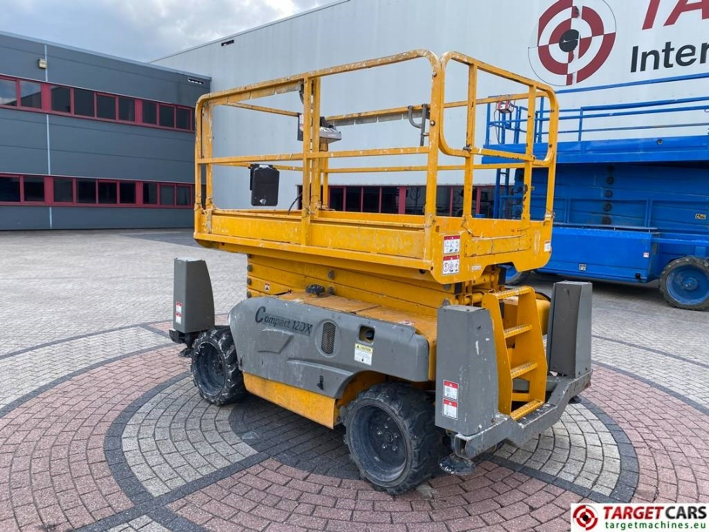 Haulotte Compact 12DX Diesel 4x4 Scissor Work Lift 1206cm - Škarjasta dvižna ploščad: slika 4 Haulotte Compact 12DX Diesel 4x4 Scissor Work Lift 1206cm - Škarjasta dvižna ploščad: slika 4