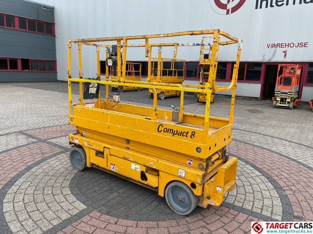 Haulotte Compact 8 Electric Scissor Work Lift 818cm - Škarjasta dvižna ploščad: slika 4 Haulotte Compact 8 Electric Scissor Work Lift 818cm - Škarjasta dvižna ploščad: slika 4