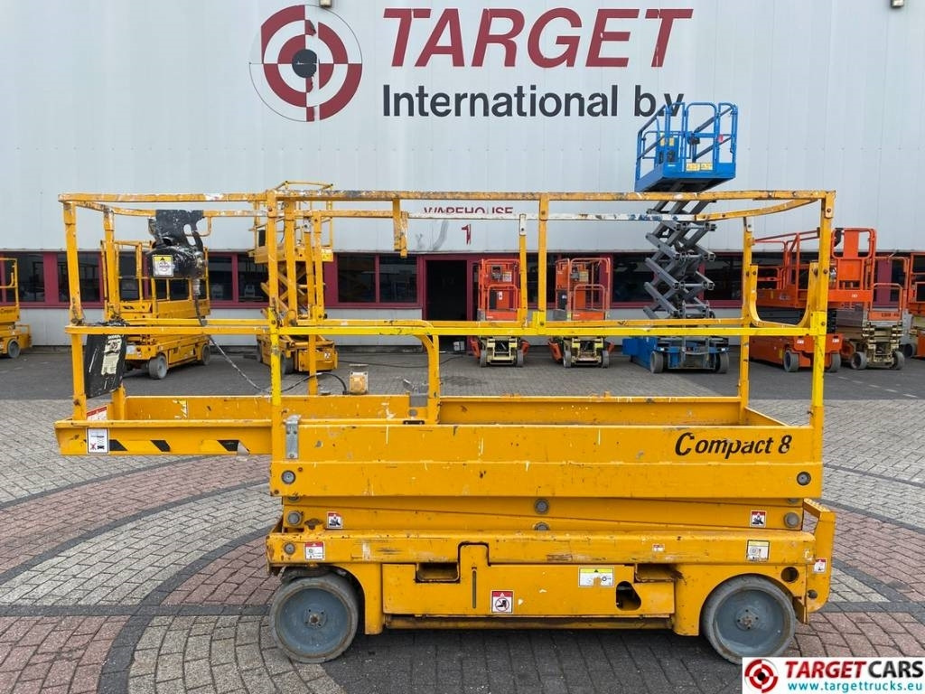 Haulotte Compact 8 Electric Scissor Work Lift 818cm - Škarjasta dvižna ploščad: slika 5 Haulotte Compact 8 Electric Scissor Work Lift 818cm - Škarjasta dvižna ploščad: slika 5