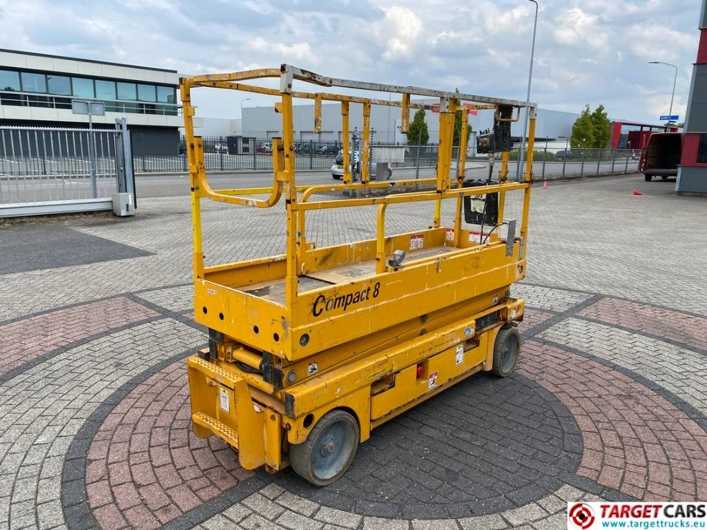 Haulotte Compact 8 Electric Scissor Work Lift 818cm - Škarjasta dvižna ploščad: slika 3 Haulotte Compact 8 Electric Scissor Work Lift 818cm - Škarjasta dvižna ploščad: slika 3