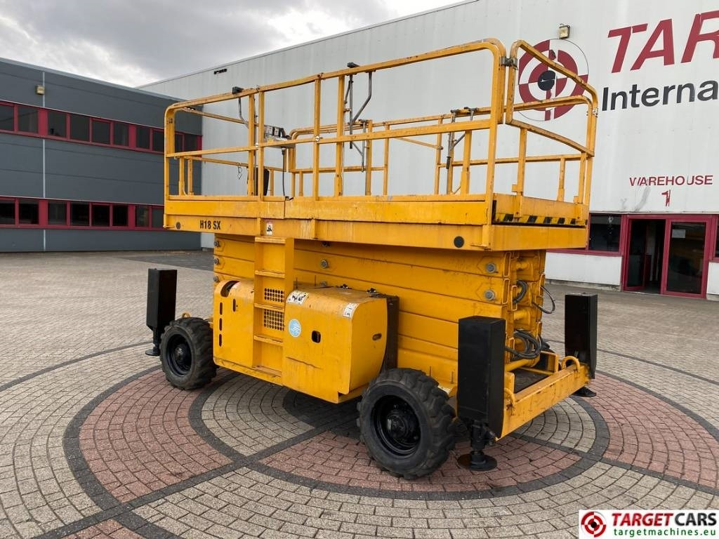 Haulotte H18SDX Diesel H18SX Scissor 4x4 Work Lift 1800cm - Škarjasta dvižna ploščad: slika 4 Haulotte H18SDX Diesel H18SX Scissor 4x4 Work Lift 1800cm - Škarjasta dvižna ploščad: slika 4