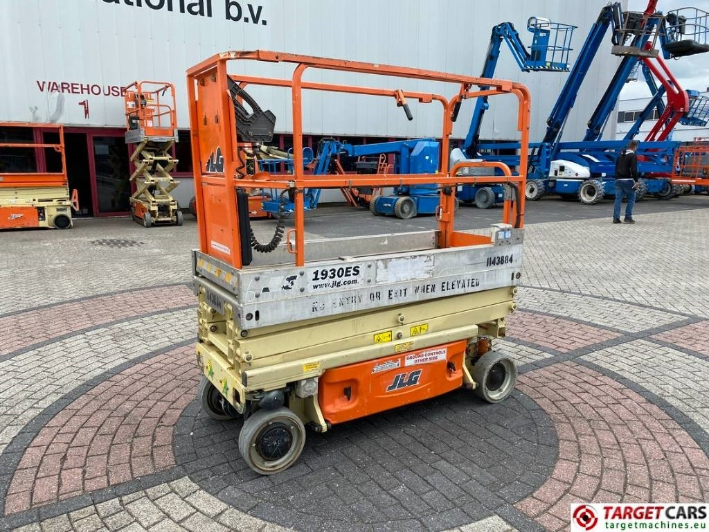 JLG 1930ES Electric Scissor Work Lift 772cm - Škarjasta dvižna ploščad: slika 1 JLG 1930ES Electric Scissor Work Lift 772cm - Škarjasta dvižna ploščad: slika 1