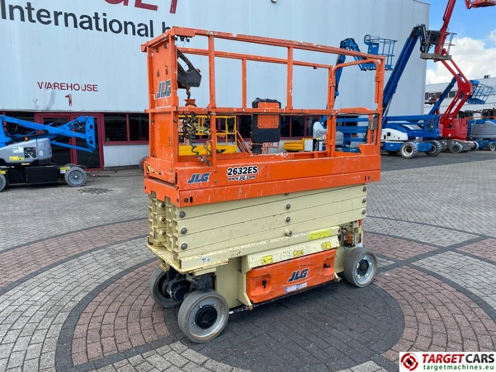 JLG 2632ES Electric Scissor Work Lift 977cm - Škarjasta dvižna ploščad: slika 1 JLG 2632ES Electric Scissor Work Lift 977cm - Škarjasta dvižna ploščad: slika 1
