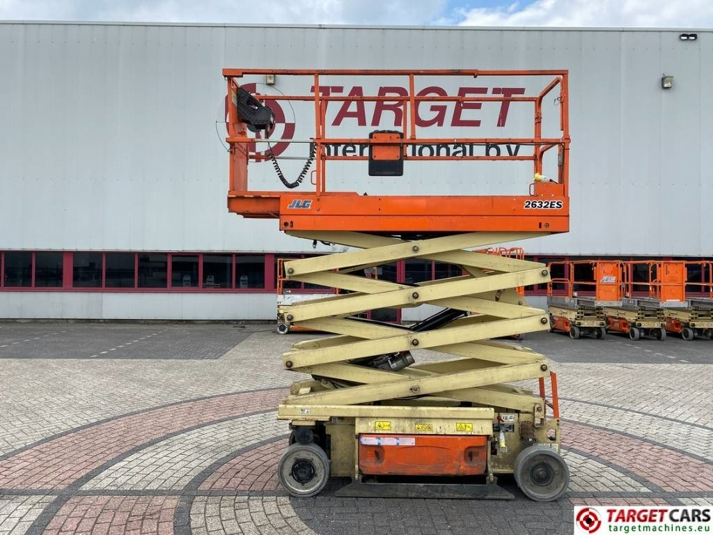 JLG 2632ES Electric Scissor Work Lift 977cm - Škarjasta dvižna ploščad: slika 5 JLG 2632ES Electric Scissor Work Lift 977cm - Škarjasta dvižna ploščad: slika 5