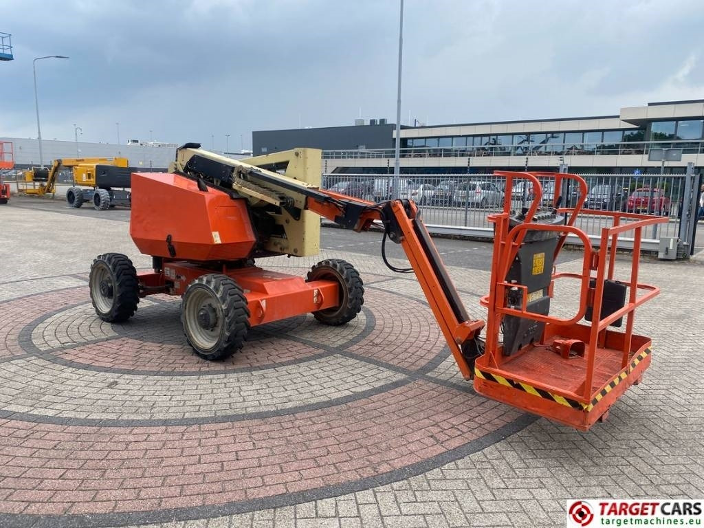 JLG 340AJ Articulated 4x4 Diesel Boom Work Lift 1233cm - Zglobna dvižna ploščad: slika 2 JLG 340AJ Articulated 4x4 Diesel Boom Work Lift 1233cm - Zglobna dvižna ploščad: slika 2