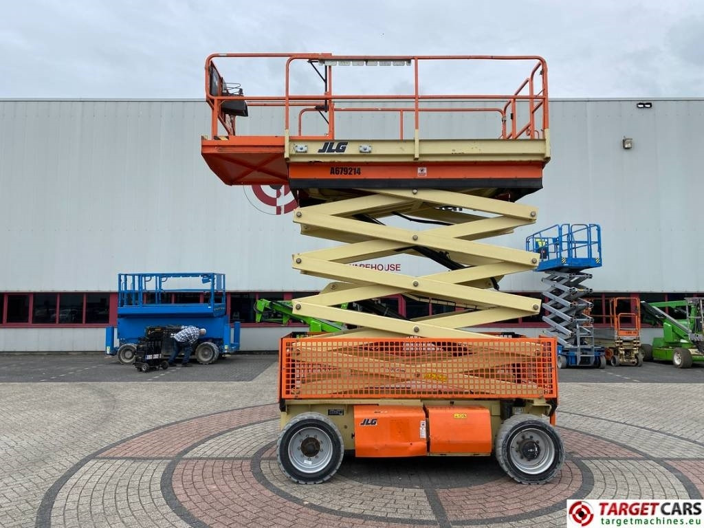 JLG 4069LE Electric Scissor Work Lift 1419cm - Škarjasta dvižna ploščad: slika 5 JLG 4069LE Electric Scissor Work Lift 1419cm - Škarjasta dvižna ploščad: slika 5