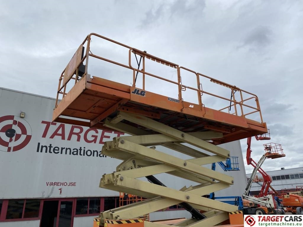 Škarjasta dvižna ploščad JLG 4394RT Diesel 4x4 Scissor Work Lift 1511cm: slika 26