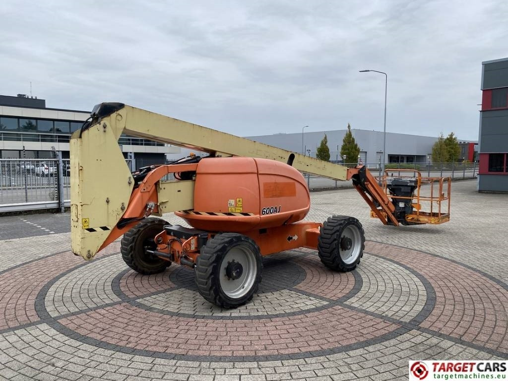 JLG 600AJ Articulated 4x4 Diesel Boom Work Lift 2047cm - Zglobna dvižna ploščad: slika 3 JLG 600AJ Articulated 4x4 Diesel Boom Work Lift 2047cm - Zglobna dvižna ploščad: slika 3