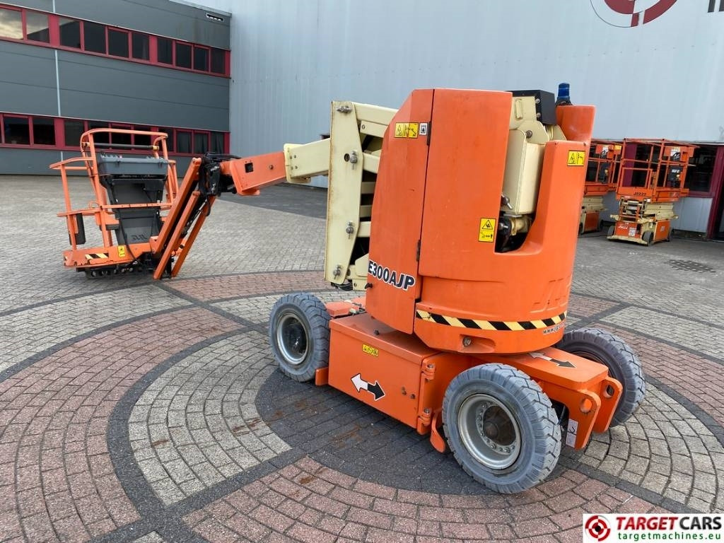JLG E300AJP Jib Plus Articulated Boom Lift 11M DEFECT - Zglobna dvižna ploščad: slika 5 JLG E300AJP Jib Plus Articulated Boom Lift 11M DEFECT - Zglobna dvižna ploščad: slika 5
