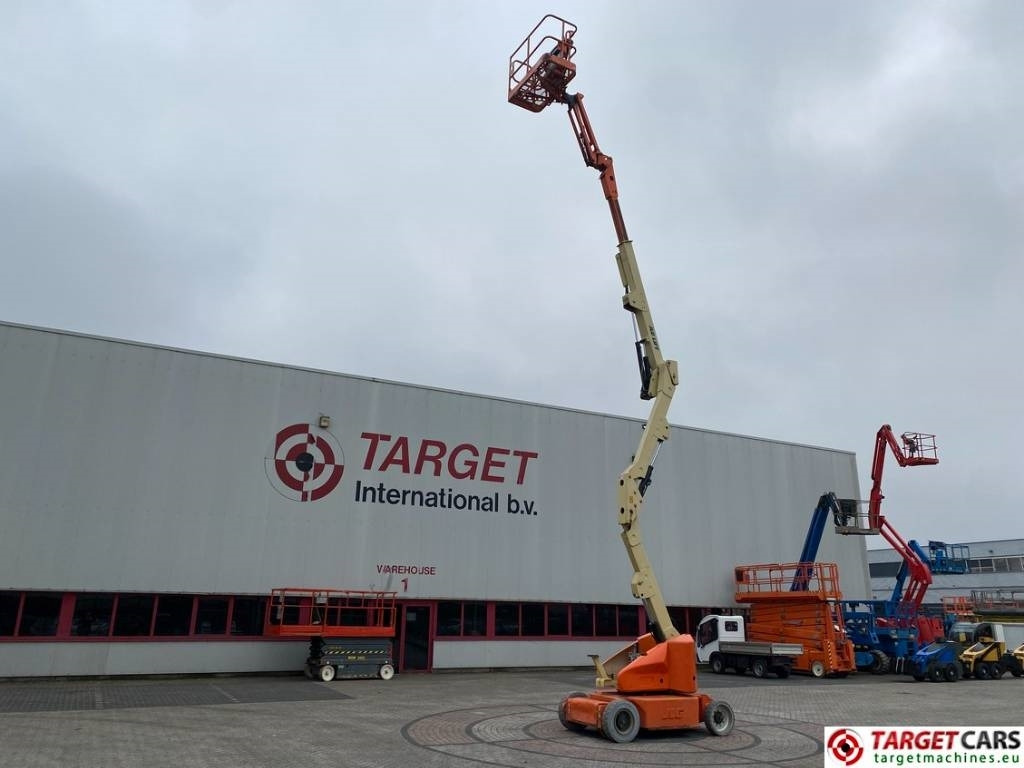JLG E400AJPN Jib Plus Articulated Boom Lift 1419cm - Zglobna dvižna ploščad: slika 5 JLG E400AJPN Jib Plus Articulated Boom Lift 1419cm - Zglobna dvižna ploščad: slika 5
