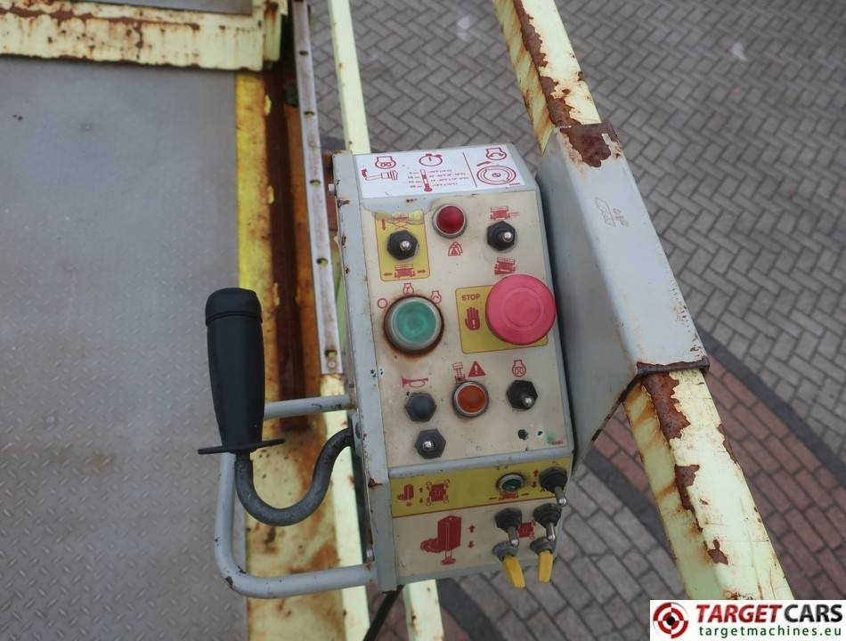 MEC 3392RT-T Diesel 4x4 Scissor Work LIft 1200cm  lizing MEC 3392RT-T Diesel 4x4 Scissor Work LIft 1200cm: slika 19