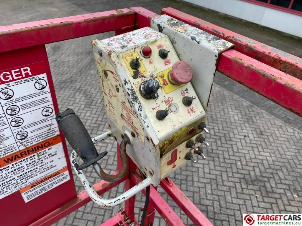 Škarjasta dvižna ploščad MEC 6092RT Diesel 4x4 Scissor Work LIft 2020cm: slika 9