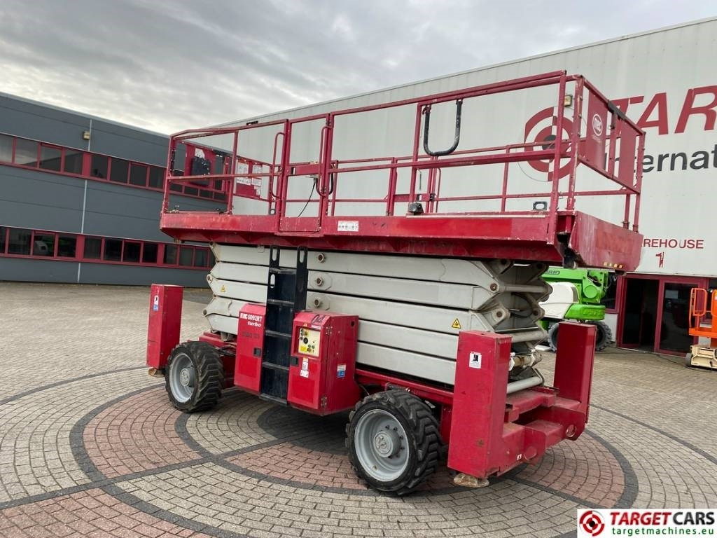 MEC 6092RT Diesel 4x4 Scissor Work Lift 2020cm - Škarjasta dvižna ploščad: slika 4 MEC 6092RT Diesel 4x4 Scissor Work Lift 2020cm - Škarjasta dvižna ploščad: slika 4