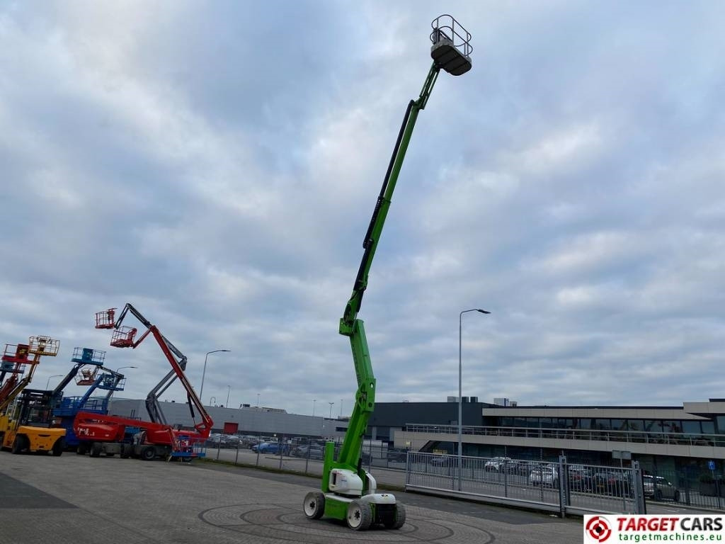 Zglobna dvižna ploščad Niftylift HR15NDE HyBrid Articulated Boom Work Lift 1550cm: slika 47