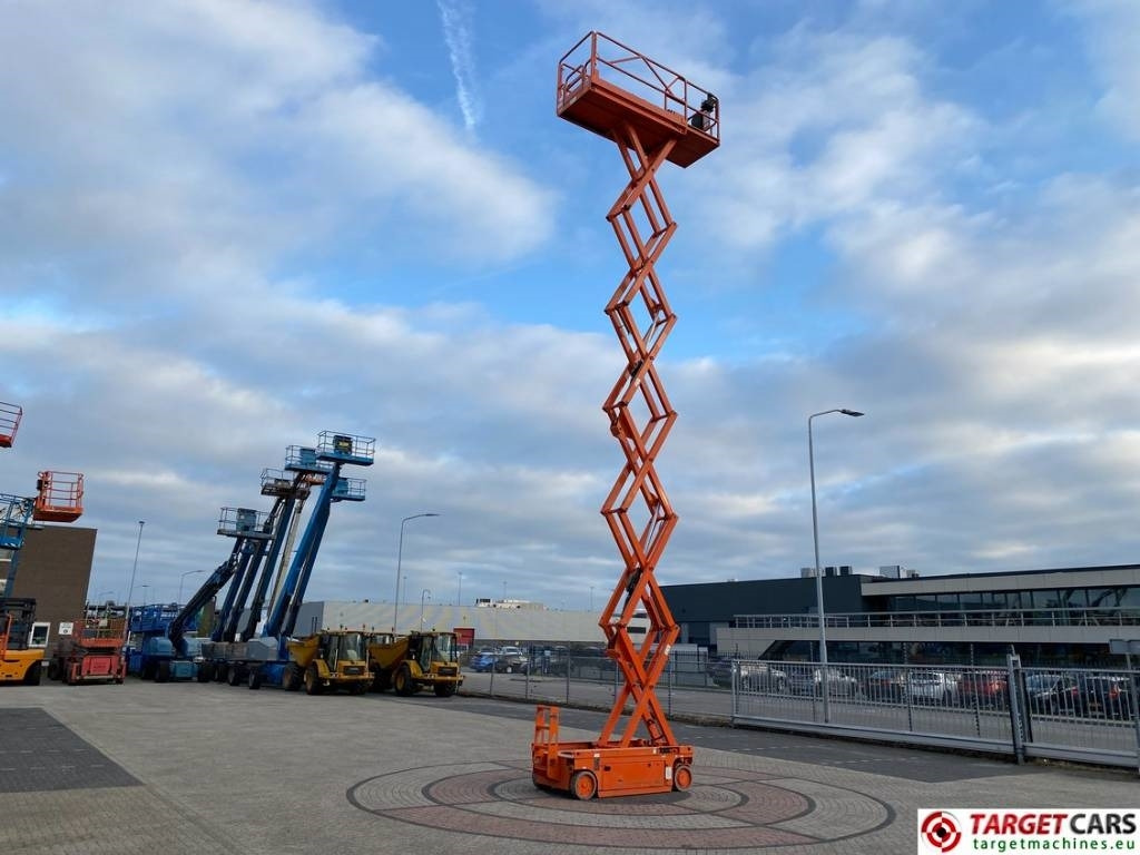 Škarjasta dvižna ploščad PB Lifttechnik S140-12EC Electric Scissor Work Lift 1380cm: slika 28