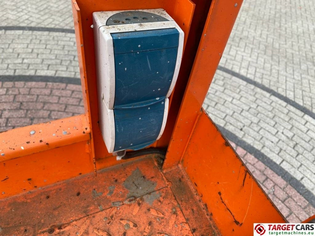 Škarjasta dvižna ploščad PB Lifttechnik S140-12EC Electric Scissor Work Lift 1380cm: slika 17
