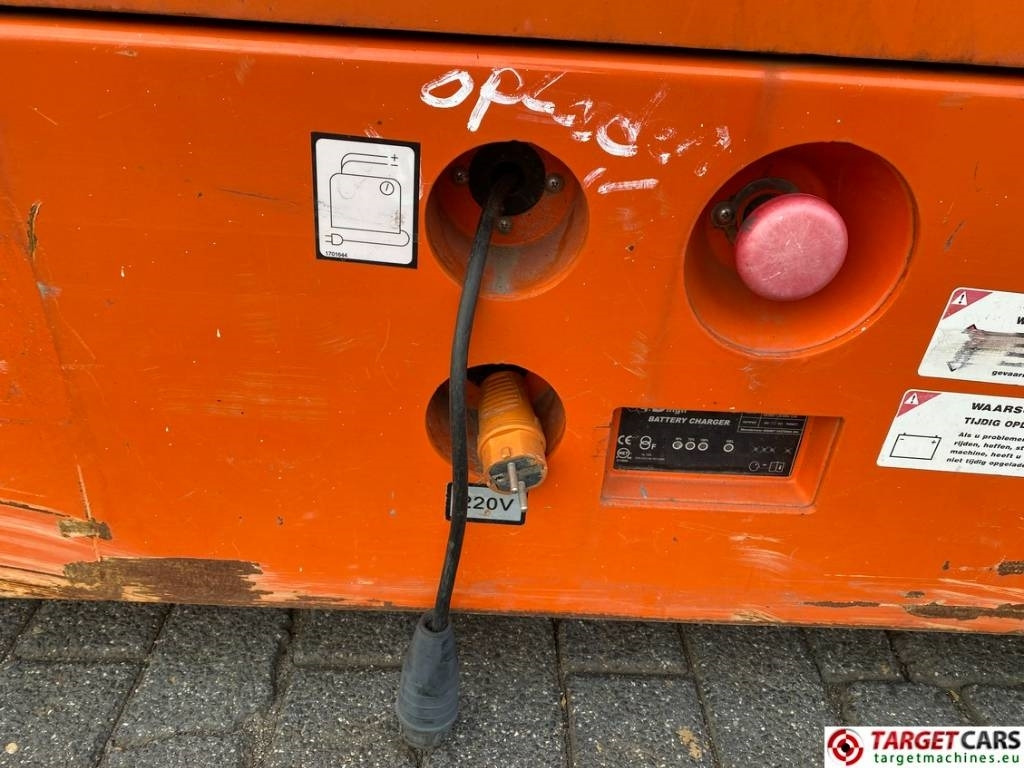 Škarjasta dvižna ploščad PB Lifttechnik S140-12EC Electric Scissor Work Lift 1380cm: slika 25
