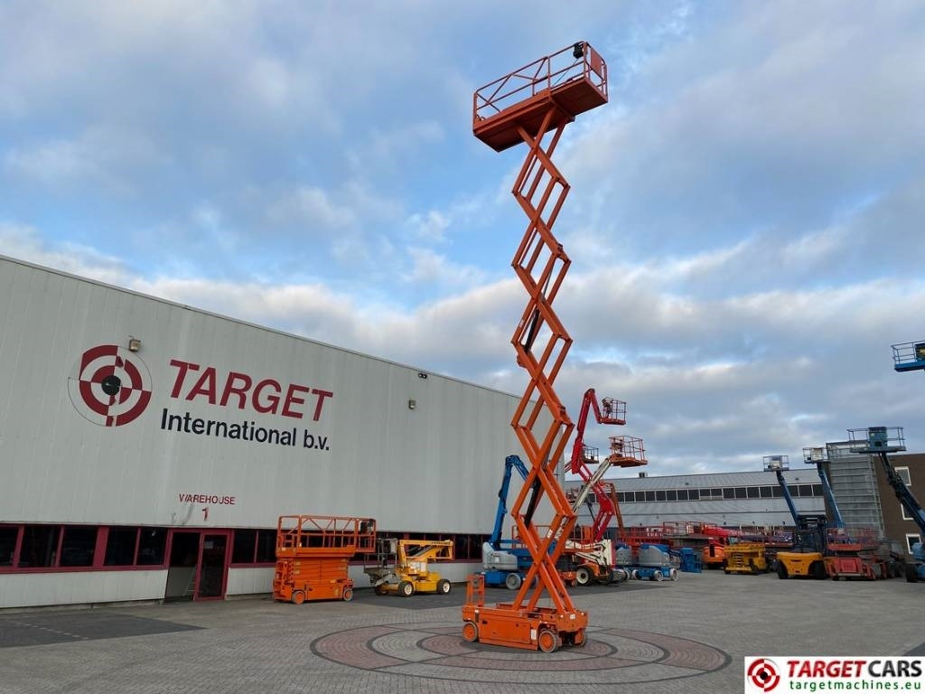 Škarjasta dvižna ploščad PB Lifttechnik S140-12EC Electric Scissor Work Lift 1380cm: slika 7