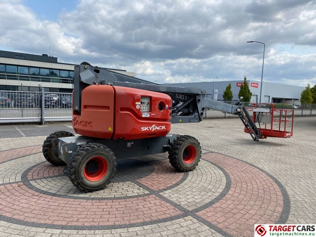 SkyJack SJ63AJ Articulated 4x4 Diesel Boom WorkLift 2136cm - Zglobna dvižna ploščad: slika 3 SkyJack SJ63AJ Articulated 4x4 Diesel Boom WorkLift 2136cm - Zglobna dvižna ploščad: slika 3