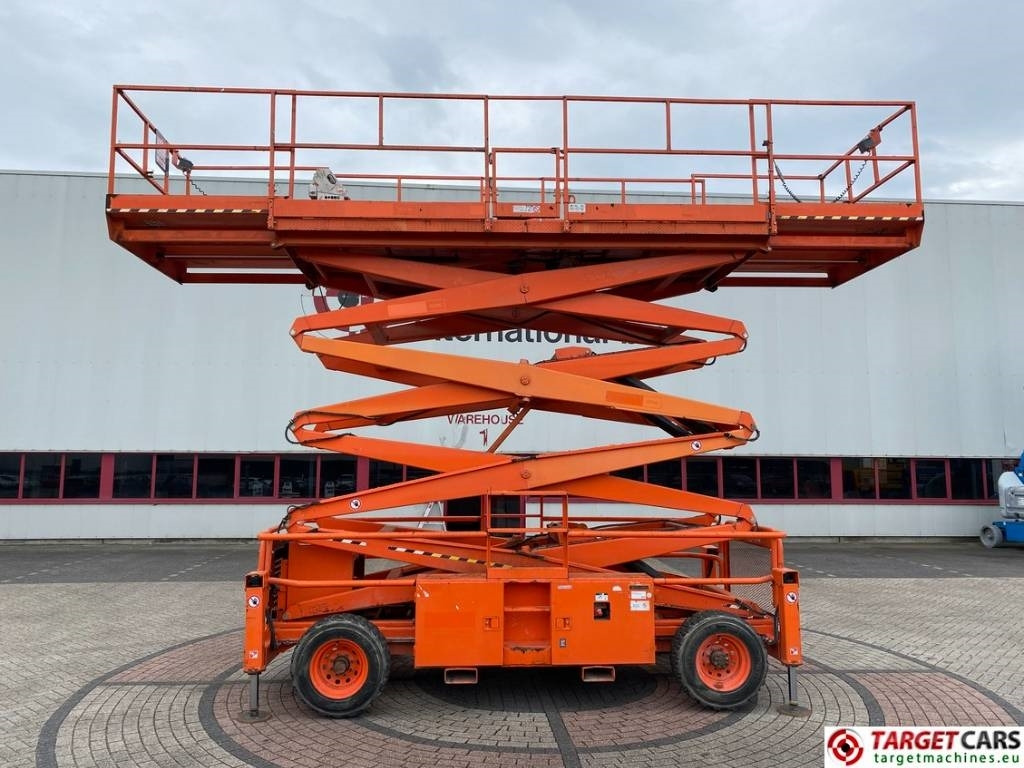 SkyJack SJ9250 RT Diesel 4x4 Scissor Work Lift 1720cm - Škarjasta dvižna ploščad: slika 5 SkyJack SJ9250 RT Diesel 4x4 Scissor Work Lift 1720cm - Škarjasta dvižna ploščad: slika 5