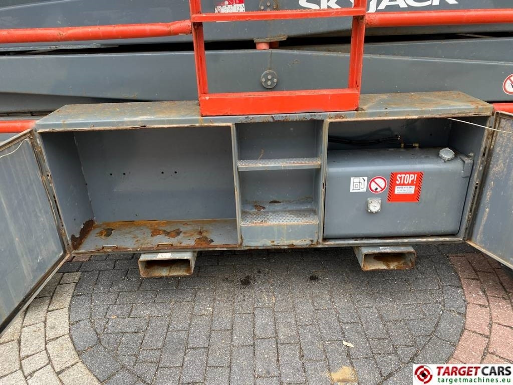 Škarjasta dvižna ploščad SkyJack SJ9250 RT Diesel 4x4 Scissor Work Lift 1720cm: slika 15