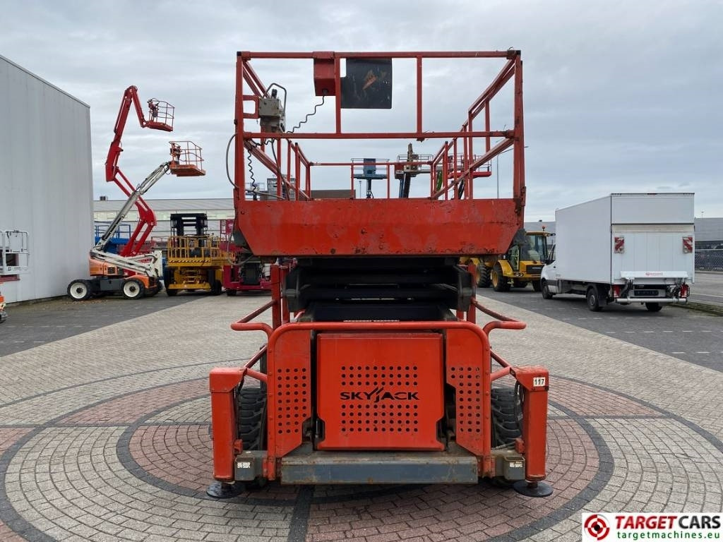 Škarjasta dvižna ploščad SkyJack SJ9250 RT Diesel 4x4 Scissor Work Lift 1720cm: slika 39
