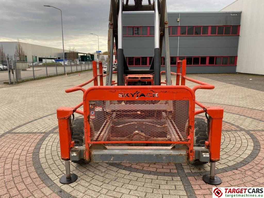 Škarjasta dvižna ploščad SkyJack SJ9250 RT Diesel 4x4 Scissor Work Lift 1720cm: slika 34
