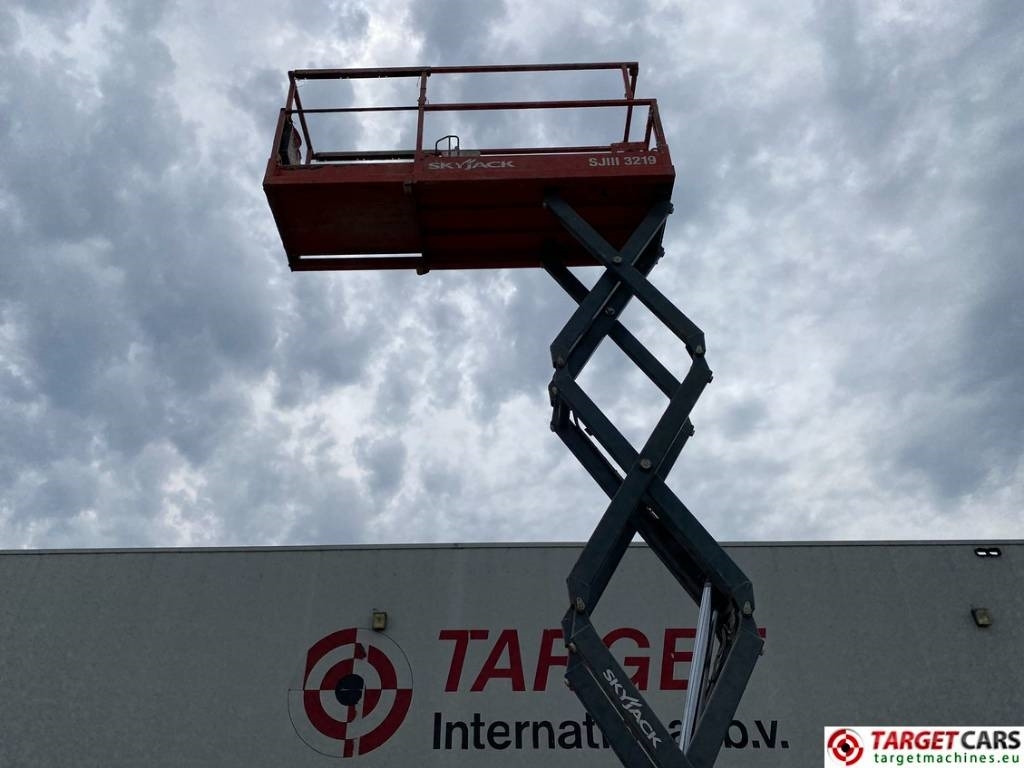 Škarjasta dvižna ploščad SkyJack SJIII-3219 Electric Scissor Work Lift 780cm: slika 19