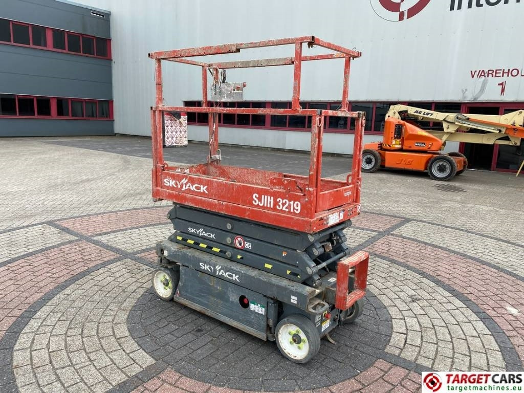 SkyJack SJIII-3219 Electric Scissor Work Lift 780cm - Škarjasta dvižna ploščad: slika 4 SkyJack SJIII-3219 Electric Scissor Work Lift 780cm - Škarjasta dvižna ploščad: slika 4