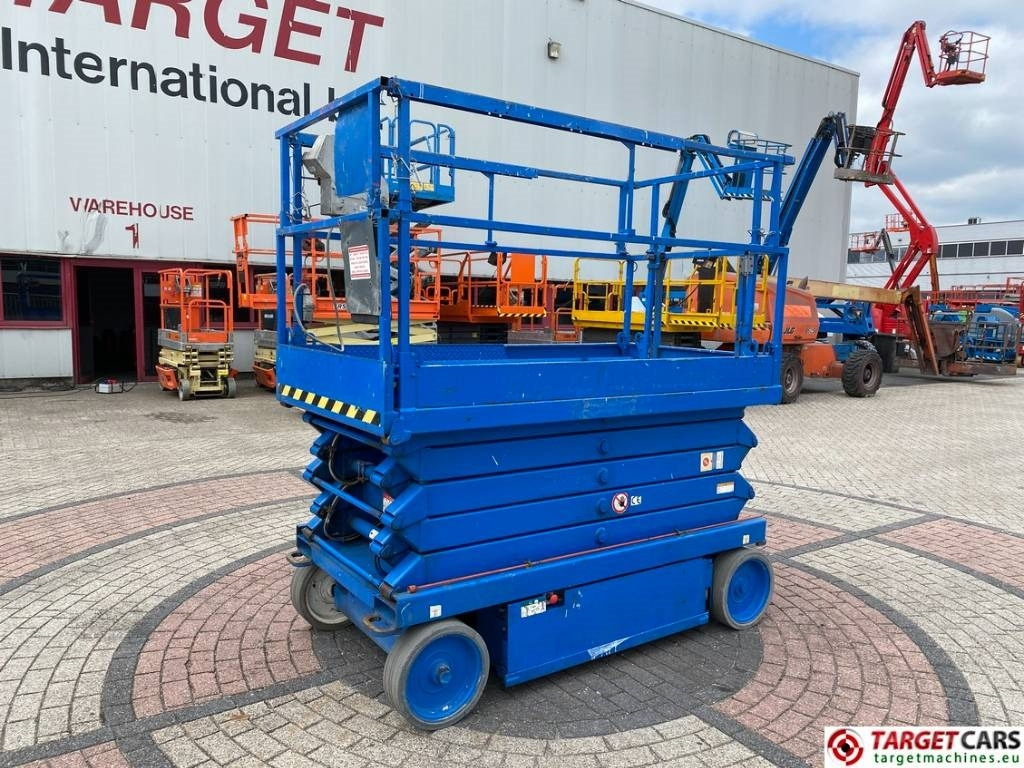 SkyJack SJIII-4632 Electric 4632 Scissor Work Lift 1170cm - Škarjasta dvižna ploščad: slika 1 SkyJack SJIII-4632 Electric 4632 Scissor Work Lift 1170cm - Škarjasta dvižna ploščad: slika 1