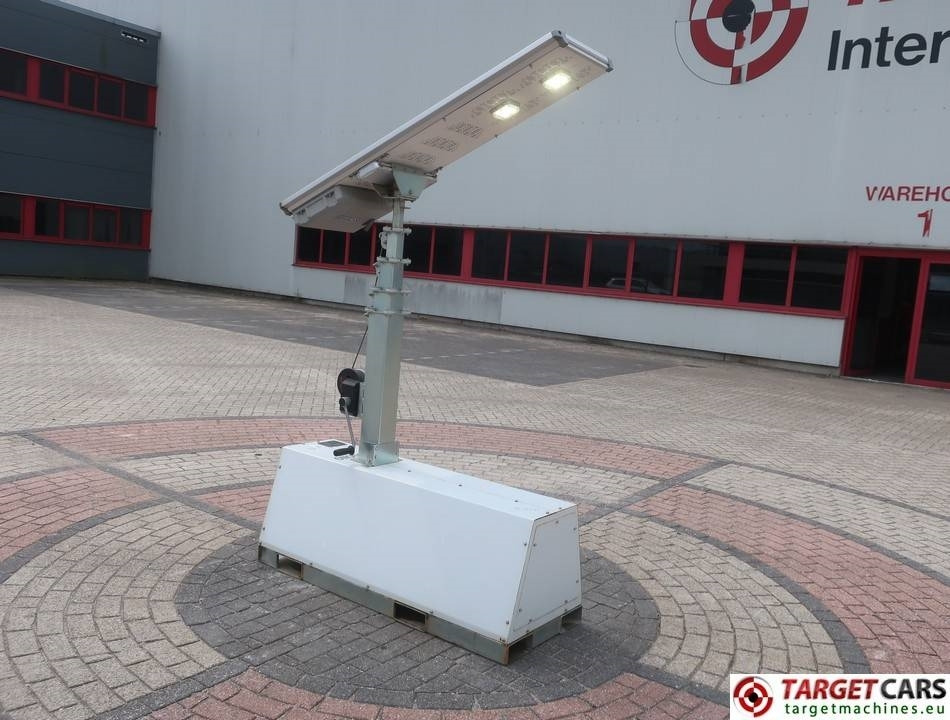 Trime X-Pole Tower Light 2x25W Led Solar Panel - Razsvetljevalni stolp: slika 4 Trime X-Pole Tower Light 2x25W Led Solar Panel - Razsvetljevalni stolp: slika 4